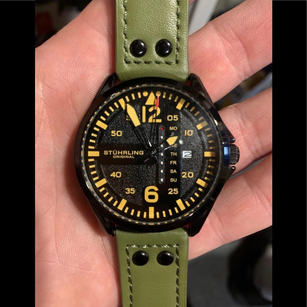 BRAND NEW STYLISH MENS AVIATOR WATCH W/ GREEN LEATHER BAND. NWT - Picture 2 of 7